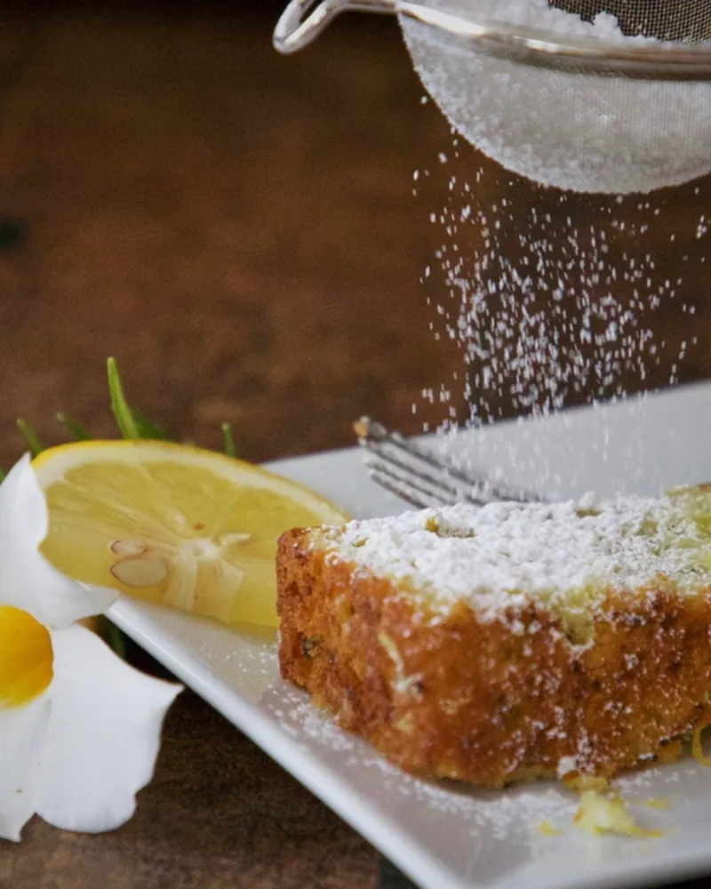 Lemon drizzle